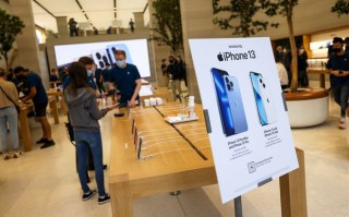 苹果 iPhone 13、Apple Watch Series 7 补贴力度大，用户想拿返款却并不容易