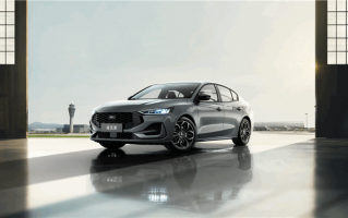 重回“四缸时代” 性能大增！福特新福克斯开订