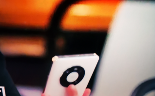 华为Mate 40 Pro现身刘亦菲新剧！鸿蒙OS开机动画太吸睛