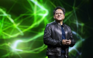 业绩未能达标，英伟达 CEO 黄仁勋薪酬缩水 10% 至 2135.6 万美元