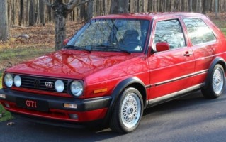 有钱人的世界我不懂！30年前的二手大众高尔夫GTI卖出60万天价