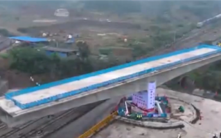 渝昆高铁全线首座转体桥成功转体：通车后成都至昆明只要3小时