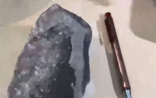 “火流星”掉落 专家判断陨石来自46亿年前：比地球上所有石头都古老