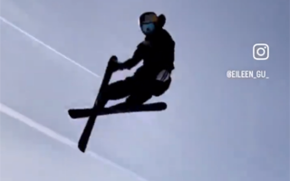 谷爱凌再创一新世界纪录：反脚1260板尾抓板女子世界第一