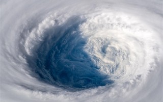 台风“尼格”已在广东珠海登陆：最大风力7级 继续向西北移动