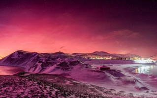 南极洲现粉色绝美天空 原因竟源于半年前汤加火山喷发
