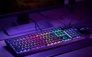 网课爆破成赚钱手段 让人痛心：不干净的利益