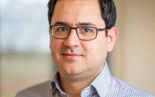 苹果机器学习关键人物 Ali Farhadi 离职，出任 AI2 机构 CEO