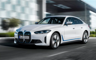 中控抢眼！宝马公布最便宜电动轿跑i4 eDrive35：490公里续航 国内要大卖节奏