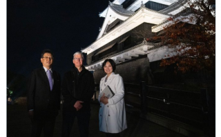 库克亲访日本：5年投资超过1000亿美元