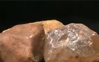 光伏关键材料供不应求！石英近40年涨价100倍