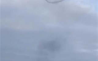 成都天空现黑圈 官方：电力设施故障！现场视频曝光 巨大黑圈圈飘在天空