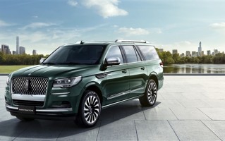 顶级美式豪华！新款林肯领航员长轴总统版上市：142.80万